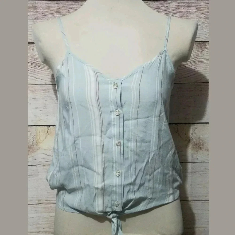 Hippie Rose Junior Women's Cropped Tank Top  Small